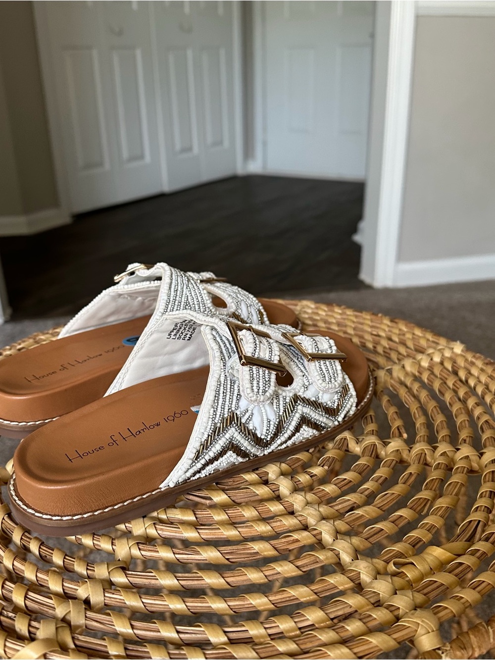 House of Harlow 1960 White Beaded Double-Buckle Slide Sandals Women’s US 6.5 - Picture 4 of 14